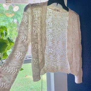 cropped shoulder shrug